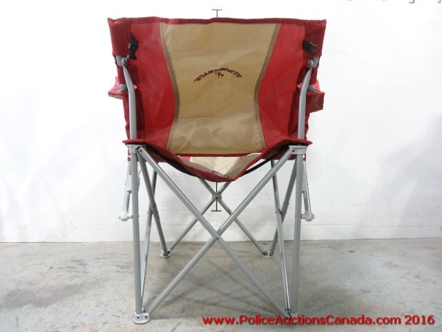 Police Auctions Canada Strongback Foldable Chair 121658h