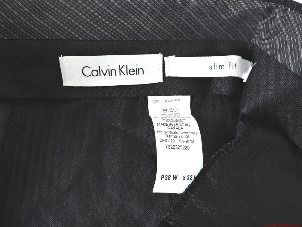 Police Auctions Canada - Men's Calvin Klein Wool Dress Pants, Size 38  (177462L)