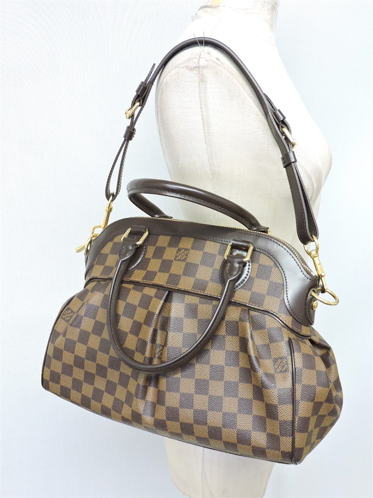 Police Auctions Canada - Ladies&#39; Louis Vuitton Damier Trevi PM Handbag (198647L)