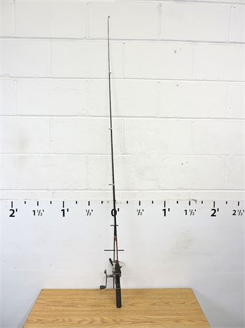 Police Auctions Canada - South Bend Neutron Fishing Rod with