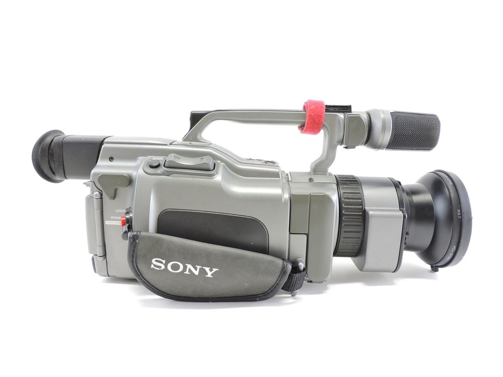 Police Auctions Canada   Sony DCR VX Digital Video Camera