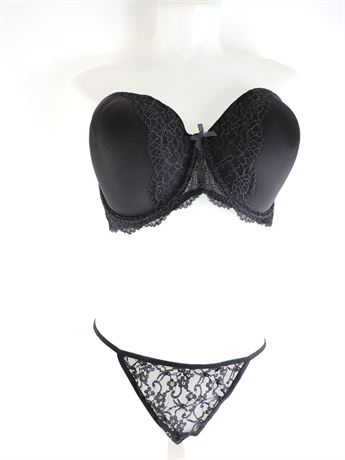 Police Auctions Canada - Ladies' Victoria's Secret Bra (36DDD) & La Vie en  Rose Panty (XL) (216121L)
