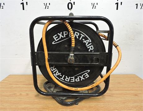 Police Auctions Canada - Expert-Air 1/4 x 100 ft. Air Hose with Reel Base  (224216A)