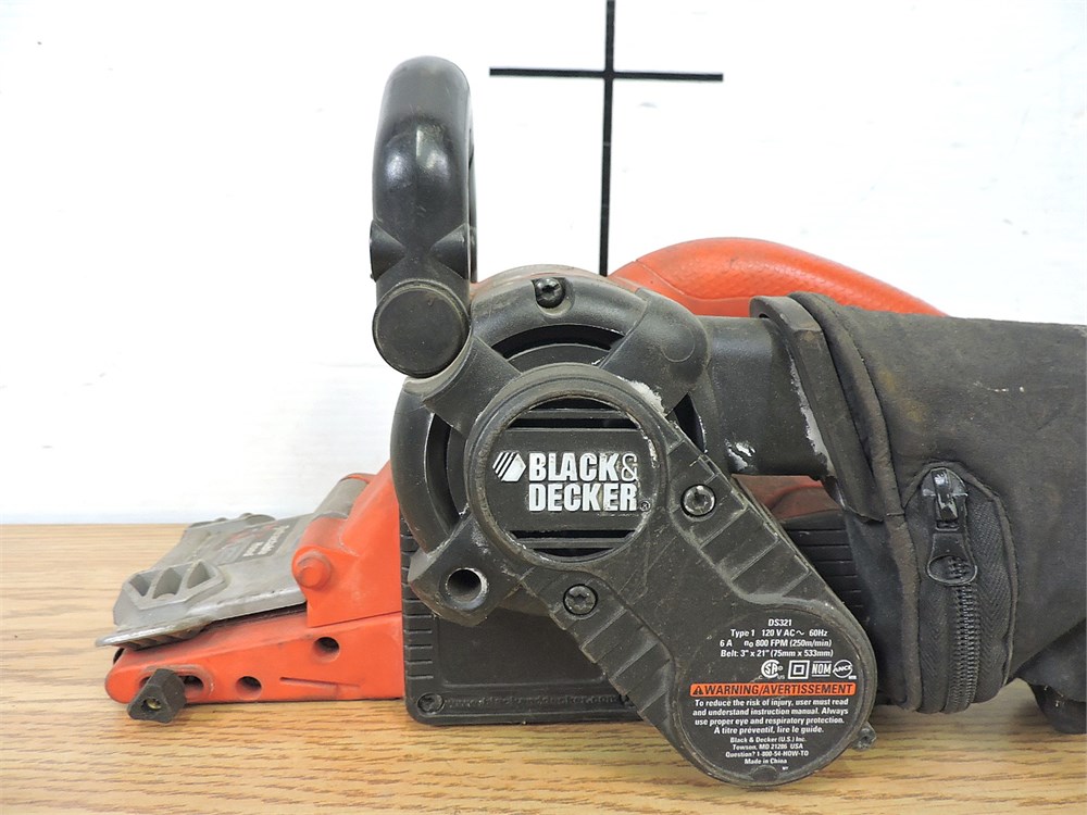 Black & Decker Power Tools DS321 1 3 x 21 Dragster Belt Sander