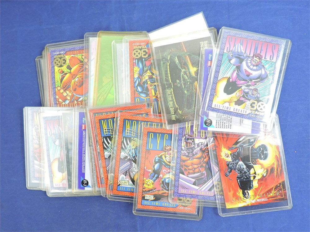 Police Auctions Canada - Lot of (23) Assorted Marvel & DC Trading Cards (210208H)