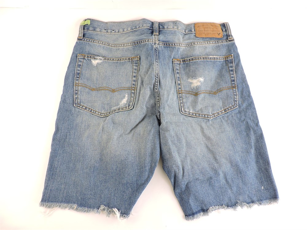 Police Auctions Canada - Men's American Eagle Outfitters Distressed ...