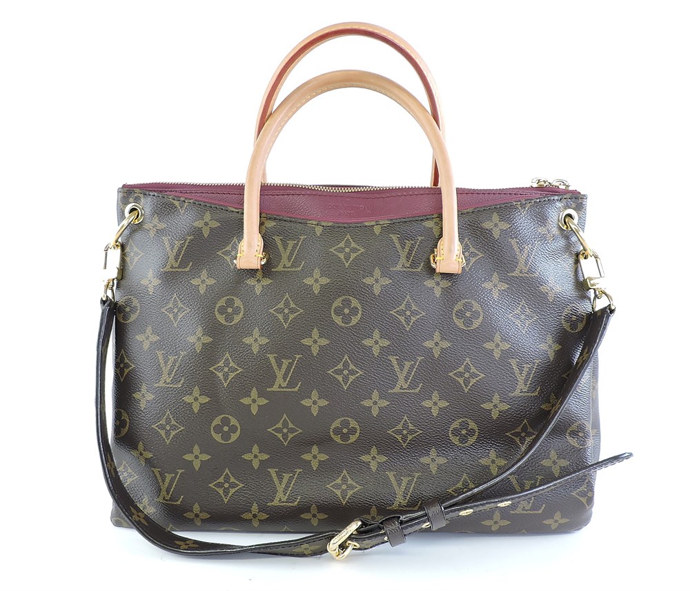 Police Auctions Canada - Louis Vuitton Monogram Eva Clutch/Crossbody Bag  (220786L)